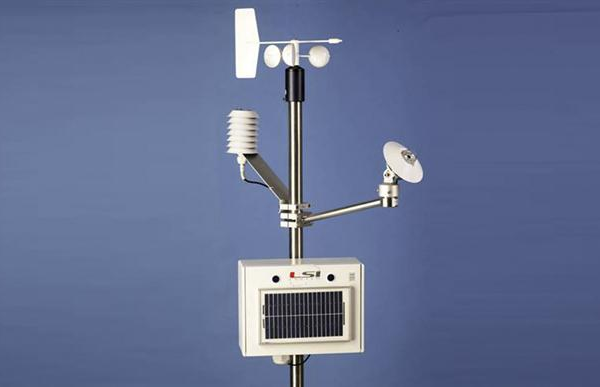 Fixed station , solar panel power supply